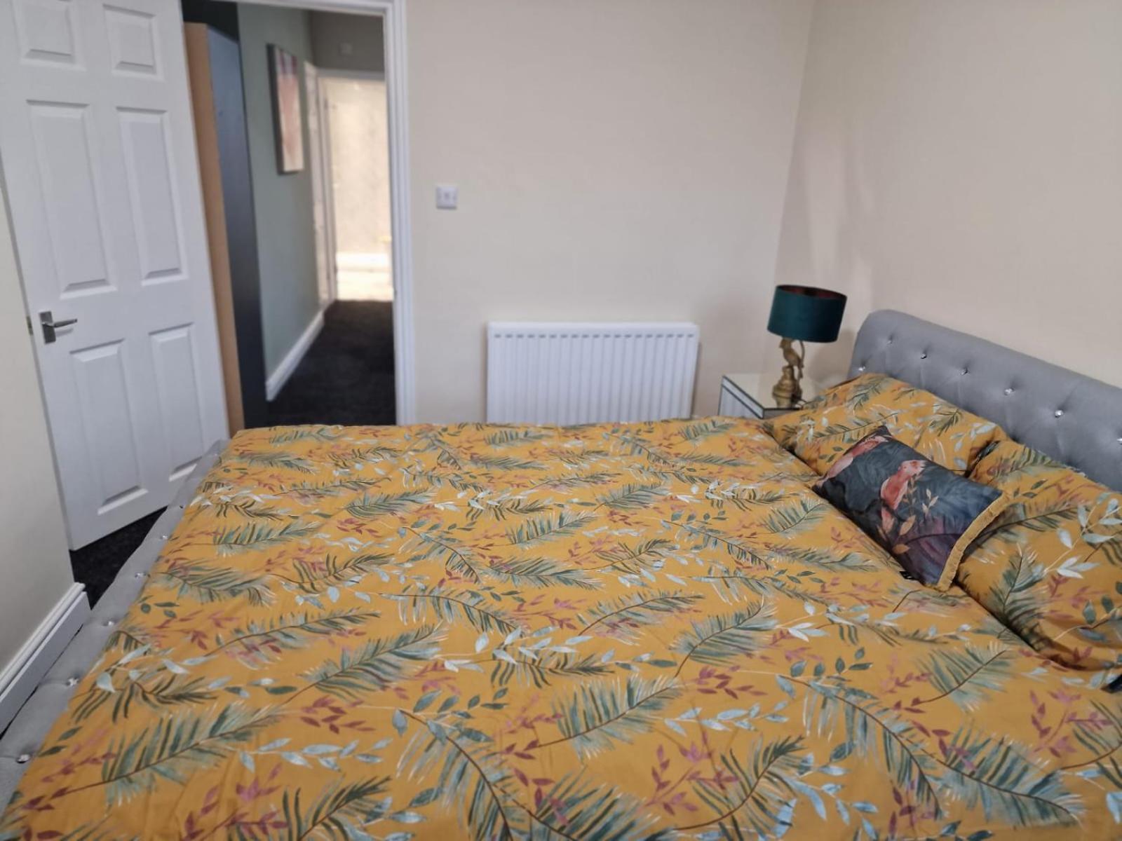 Levy Nook 3 Apartment Дарлингтън Екстериор снимка